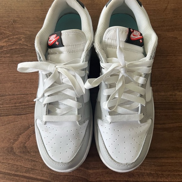 Nike Dunks - Picture 5 of 5